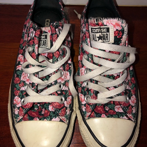 Floral converse shoes - Picture 2 of 3